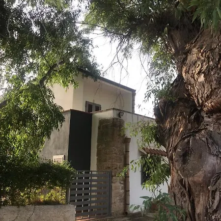 Case Del Carrubo Apartment