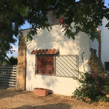 Case Del Carrubo Apartment *